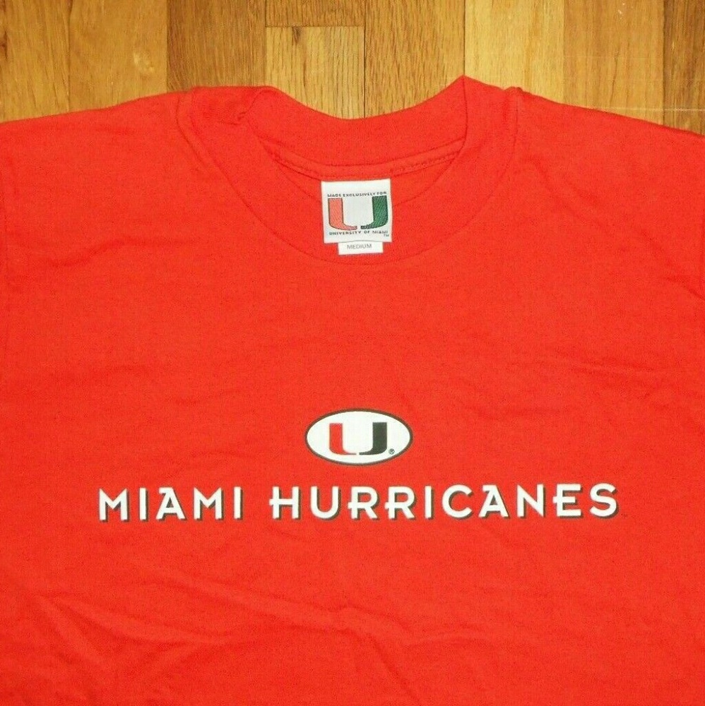 Miami Hurricanes Official College new t shirt M